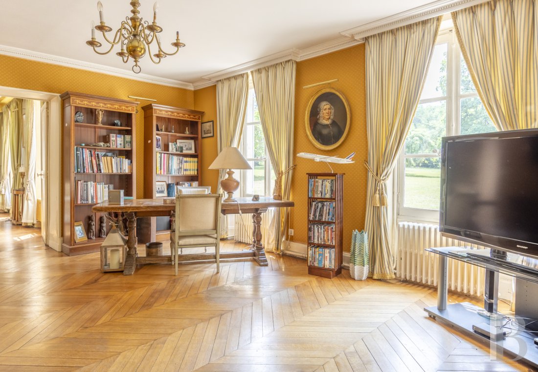 A Directoire style château surrounded by woods in the south of the Loiret department at Bonny-sur-Loire - photo  n°11